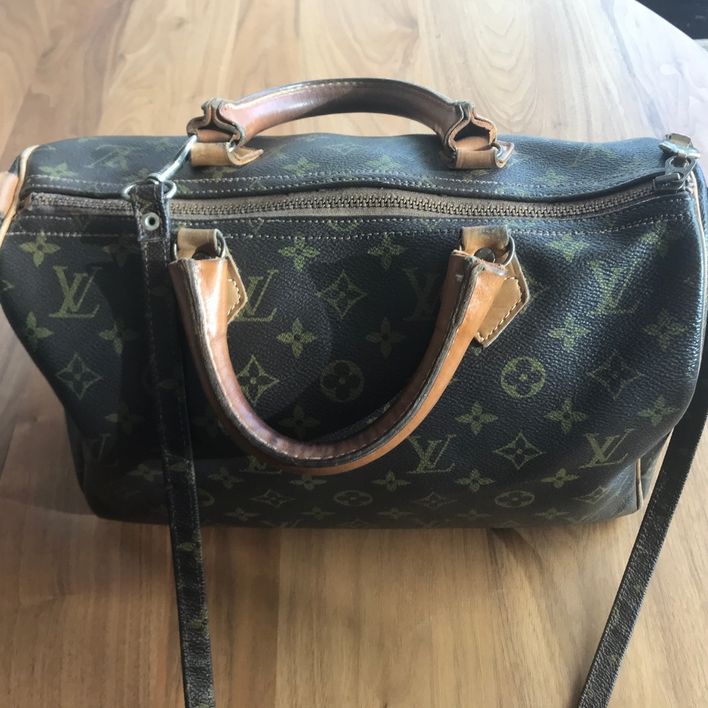 Louis Vuitton Monogram Speedy 30